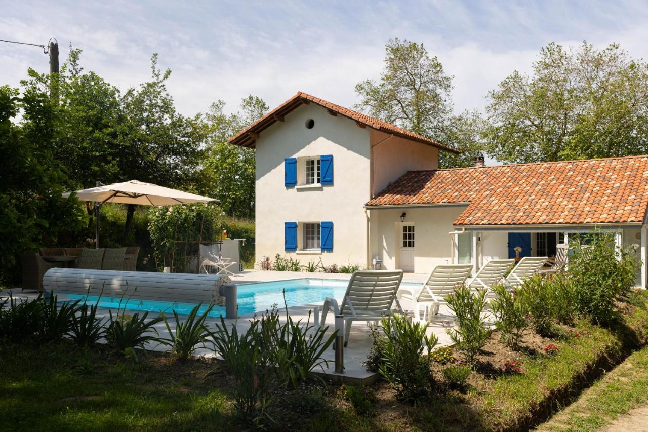 Métairie Houn De Camp - *